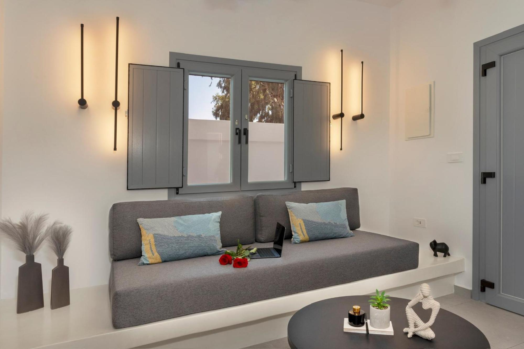 Linea Luxury Suites Fira  Exterior foto